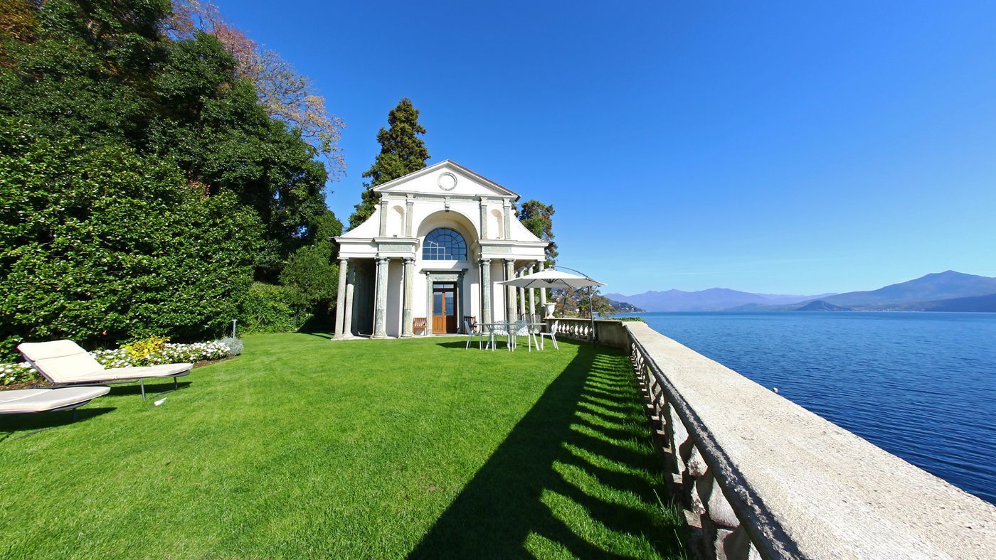 Villa with lake view
