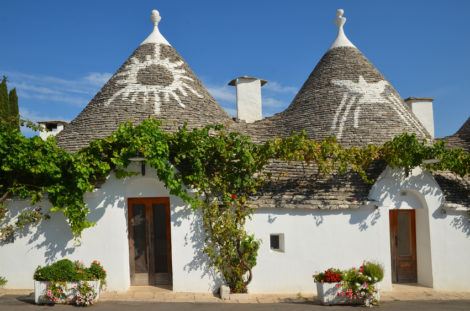 Puglia points of interest - Trulli di Alberobello