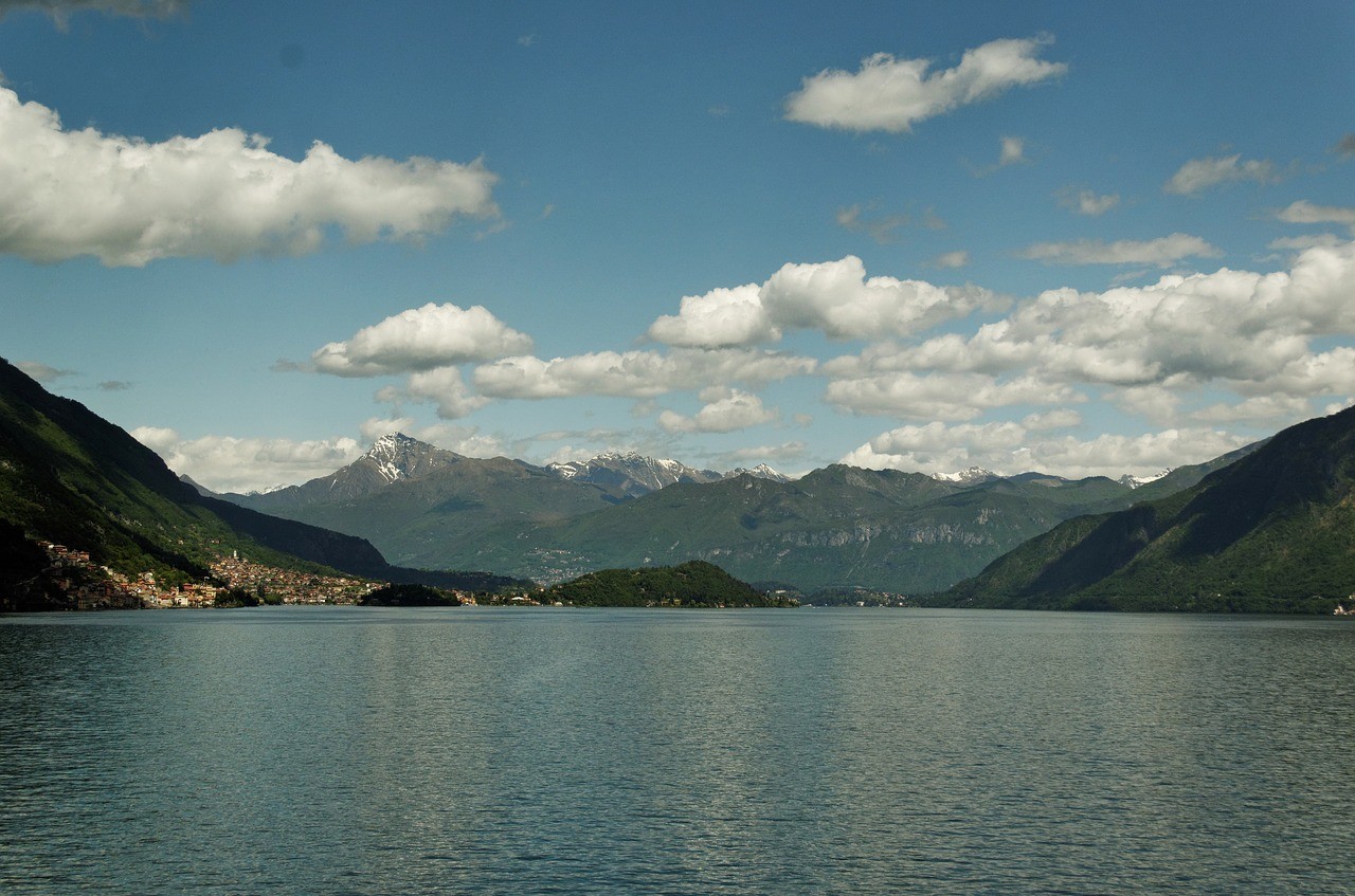 What's the Best Time to Visit the Italian Lakes? Discover the Italian ...